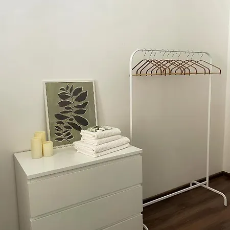 Apartament Spacious 3-bedroom Modern - Newly Furnished *