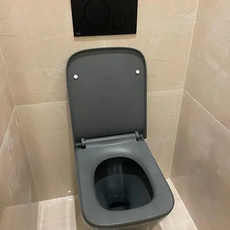 Spacious 3-bedroom Modern - 3pm Checkout - Newly Furnished *