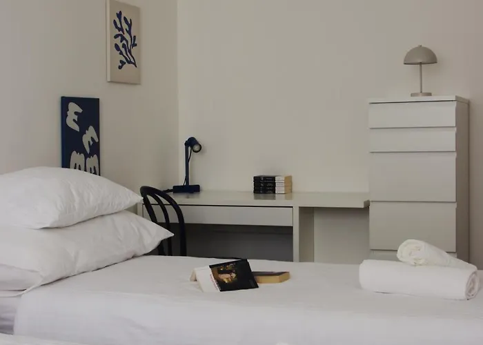 Apartmán Spacious 3-bedroom Modern - 3pm Checkout - Newly Furnished *