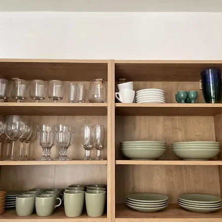 Spacious 3-bedroom Modern - 3pm Checkout - Newly Furnished Apartment *