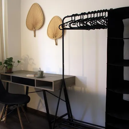 Spacious 3-bedroom Modern - 3pm Checkout - Newly Furnished Apartment Bratislava