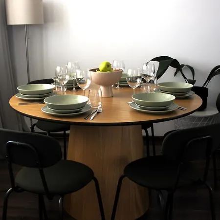 Spacious 3-bedroom Modern - 3pm Checkout - Newly Furnished Apartment